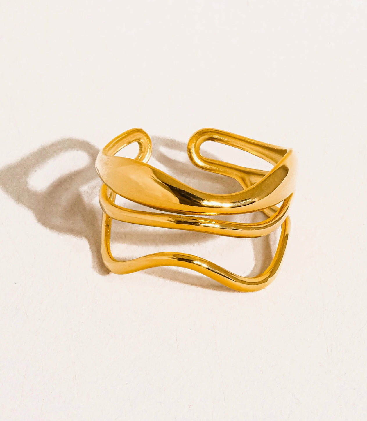 Three Waves Ring