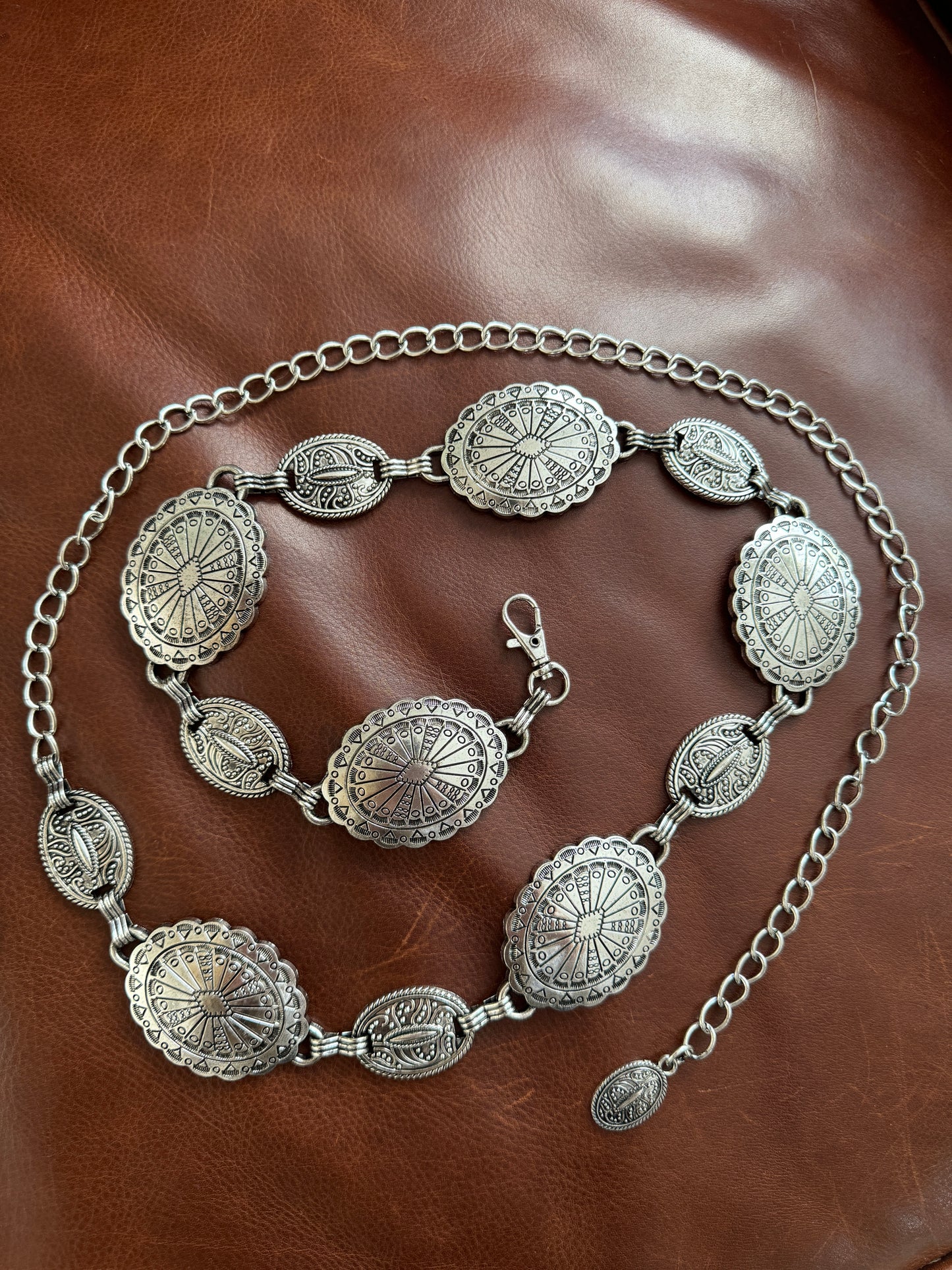 Ornate Oval Chain Belt