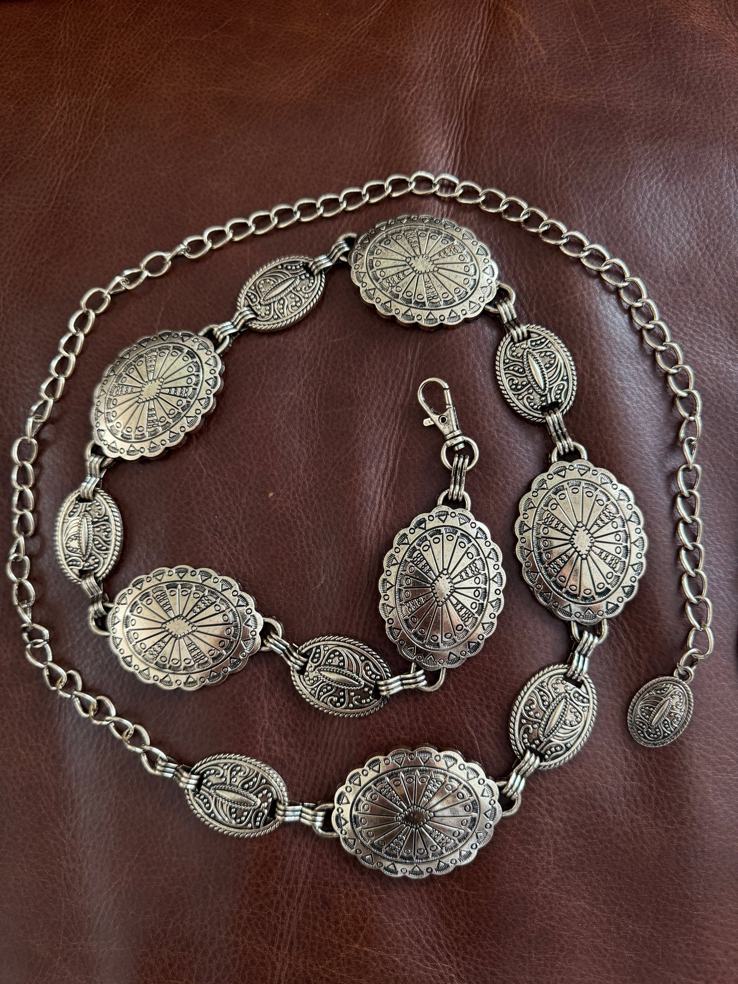 Ornate Oval Chain Belt